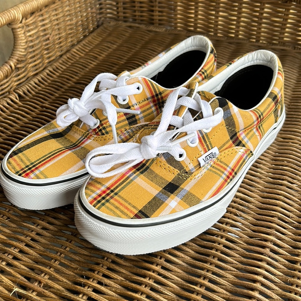 Vans plaid shoes size 5.5 women’s